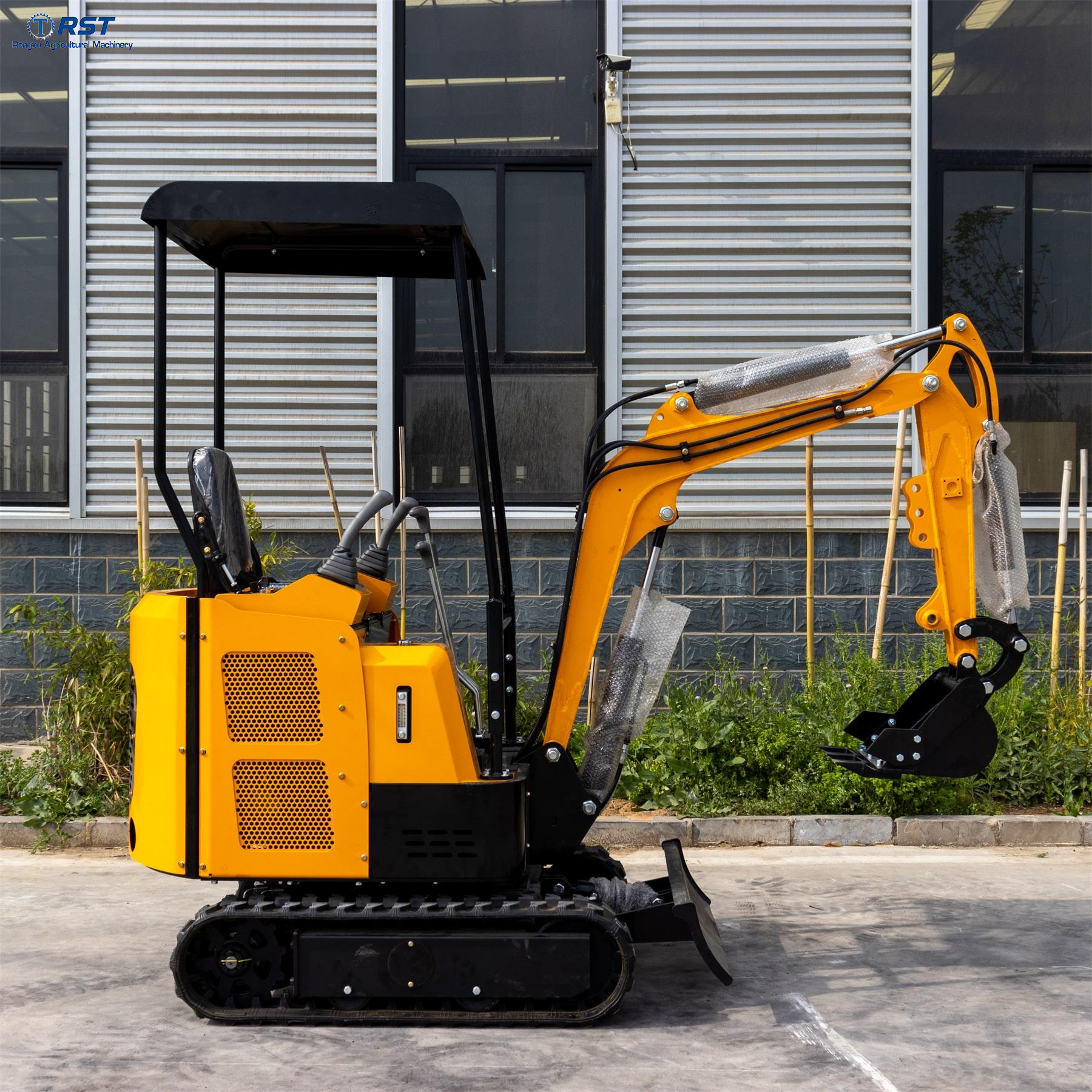 RST15-1Small Excavator
