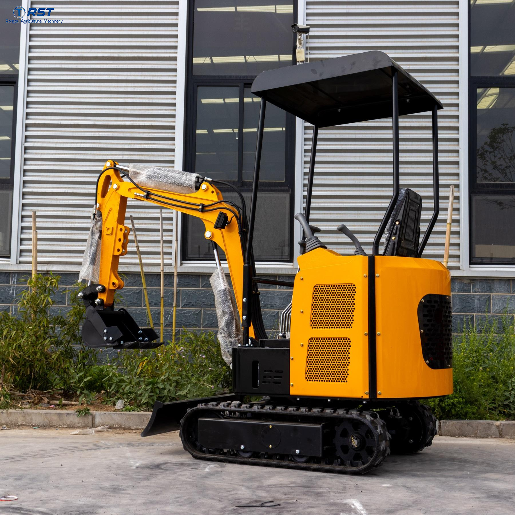 RST15-1Small Excavator